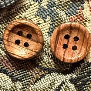 The Tailored Sportsman Textured Brown Buttons